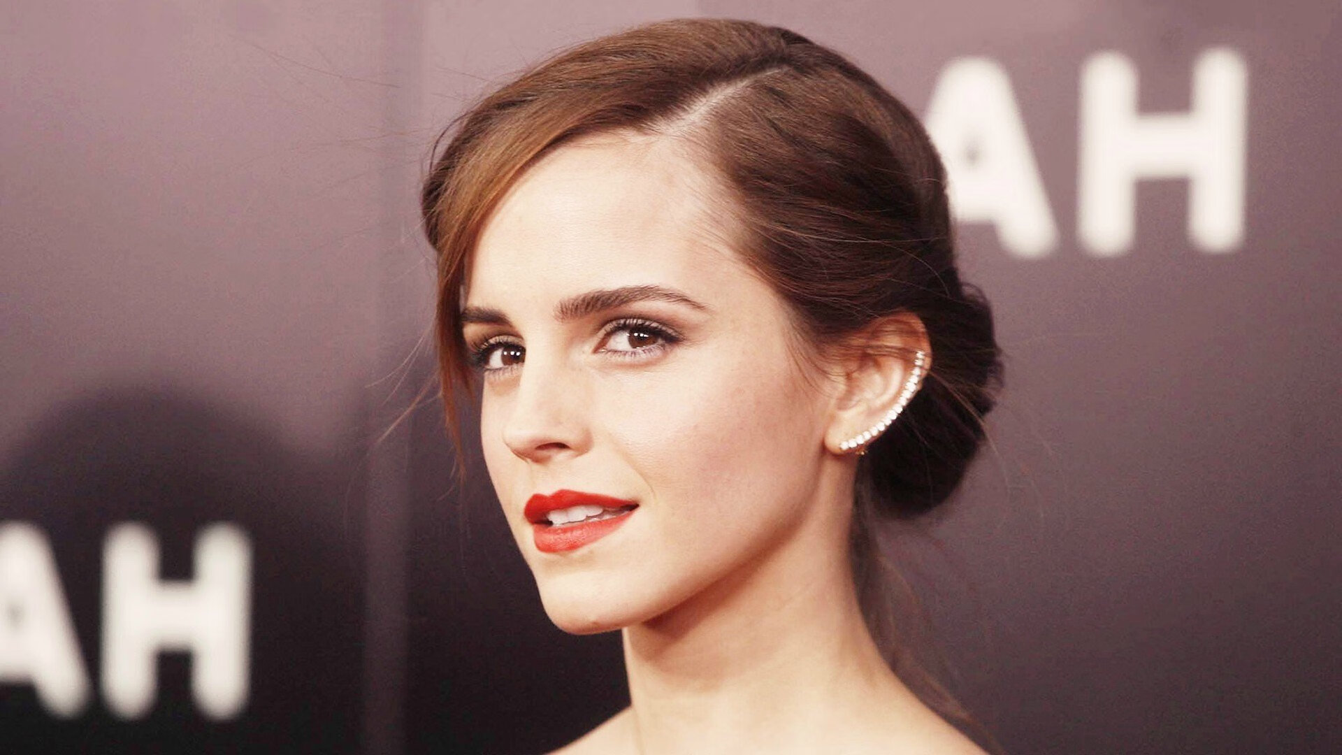 城市灯光水上摩托,青春夜色的极速追逐,水上灯光秀图片