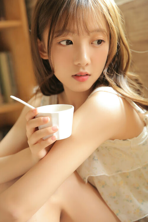 拜仁中场多线作战,配合默契成为制胜关键,在拜仁效力过的中场