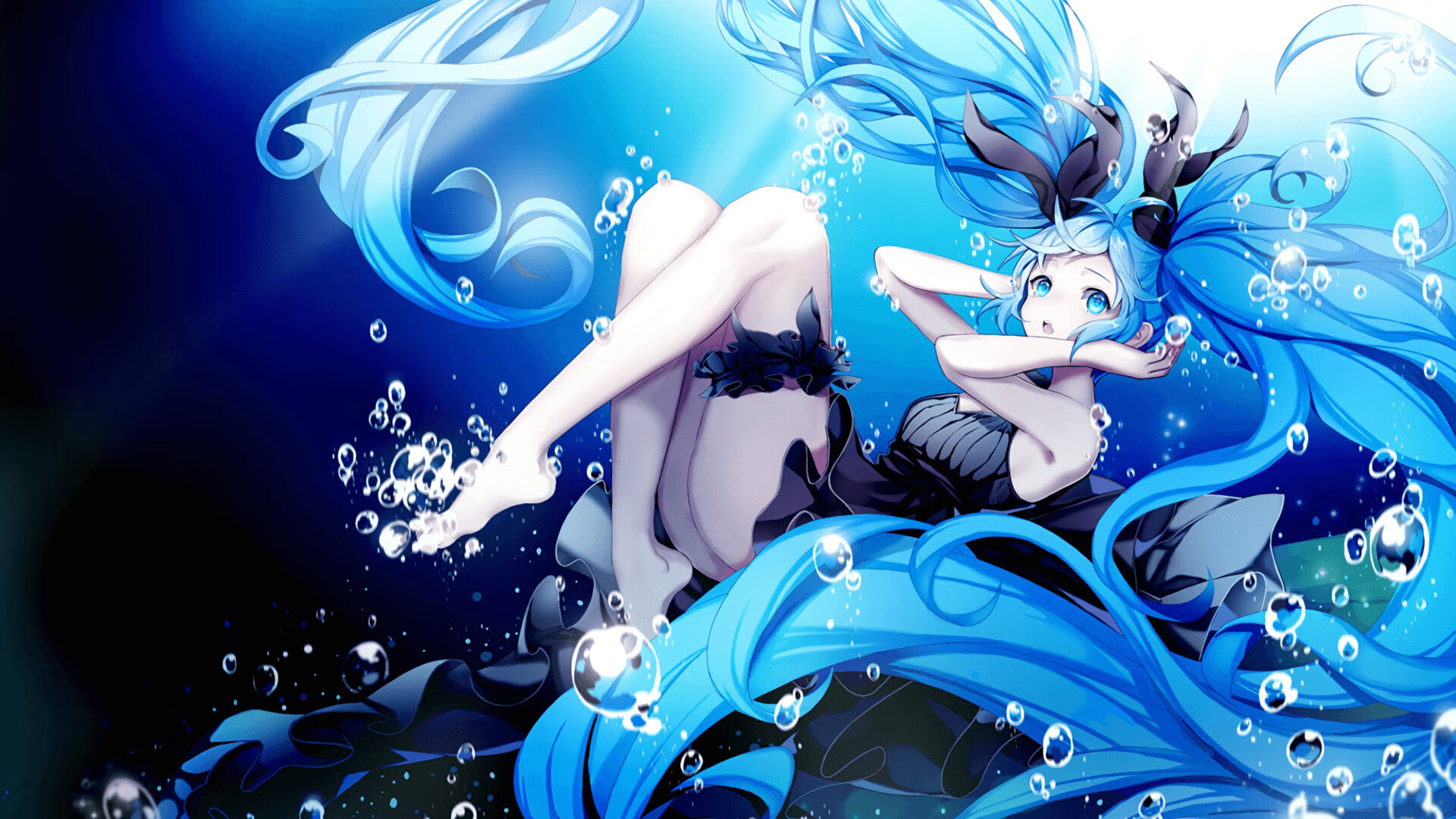 新闻中心亮相行业高峰论坛，高峰论坛新闻稿